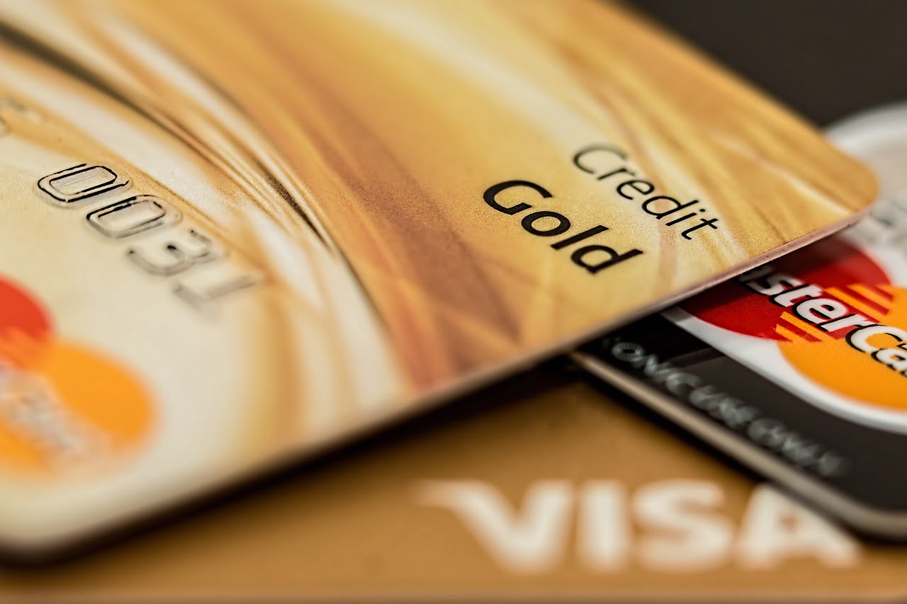 Mastering the Art of Credit and Debit Management: Tips and Tricks for Financial Success